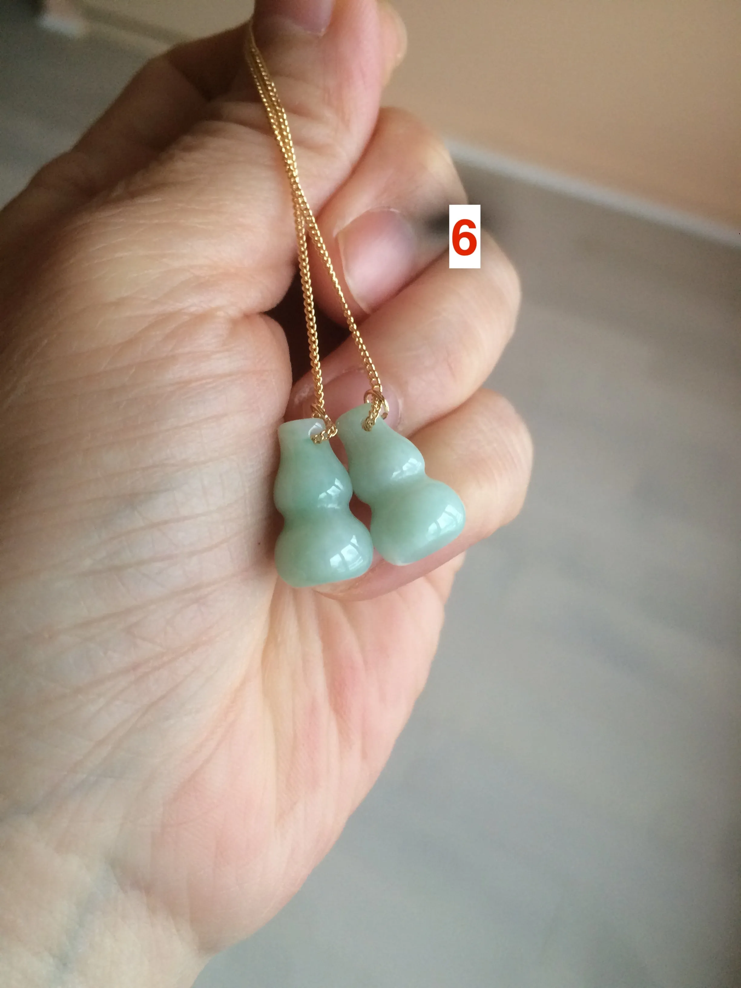 100% Natural sunny green gourd dangling jadeite Jade earring AT74