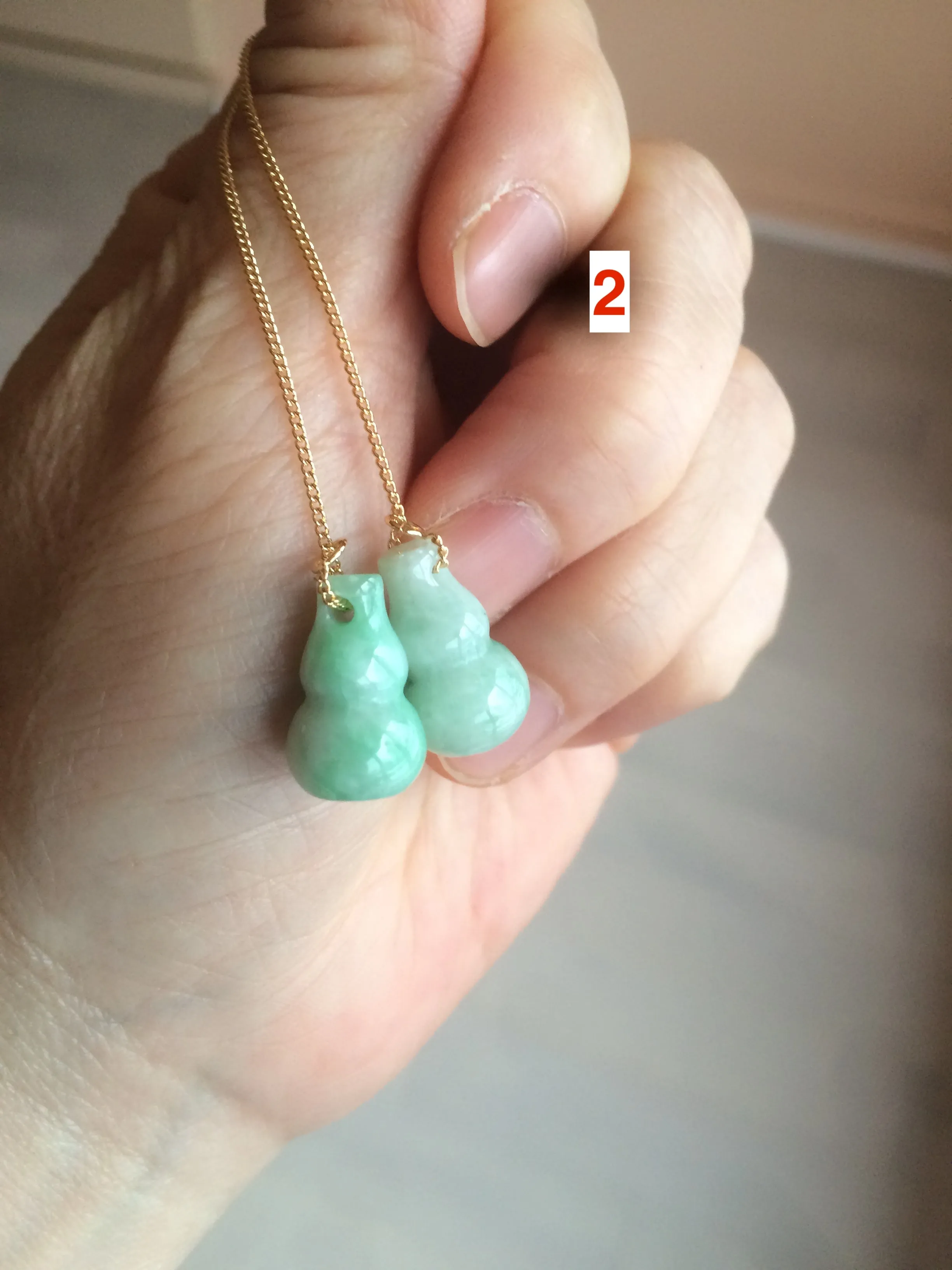 100% Natural sunny green gourd dangling jadeite Jade earring AT74