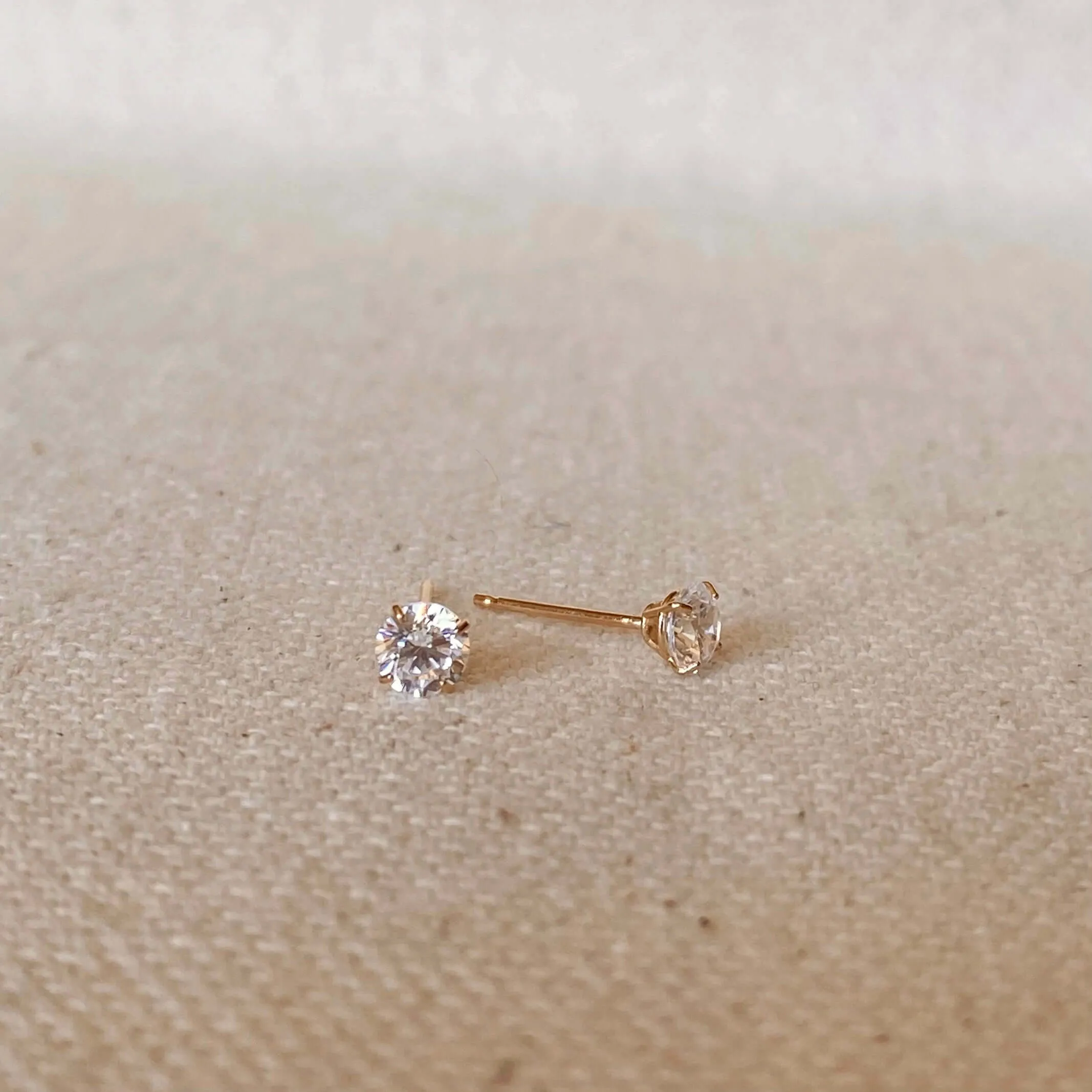 14k Solid Gold Round 4mm Cubic Zirconia Stud Earrings