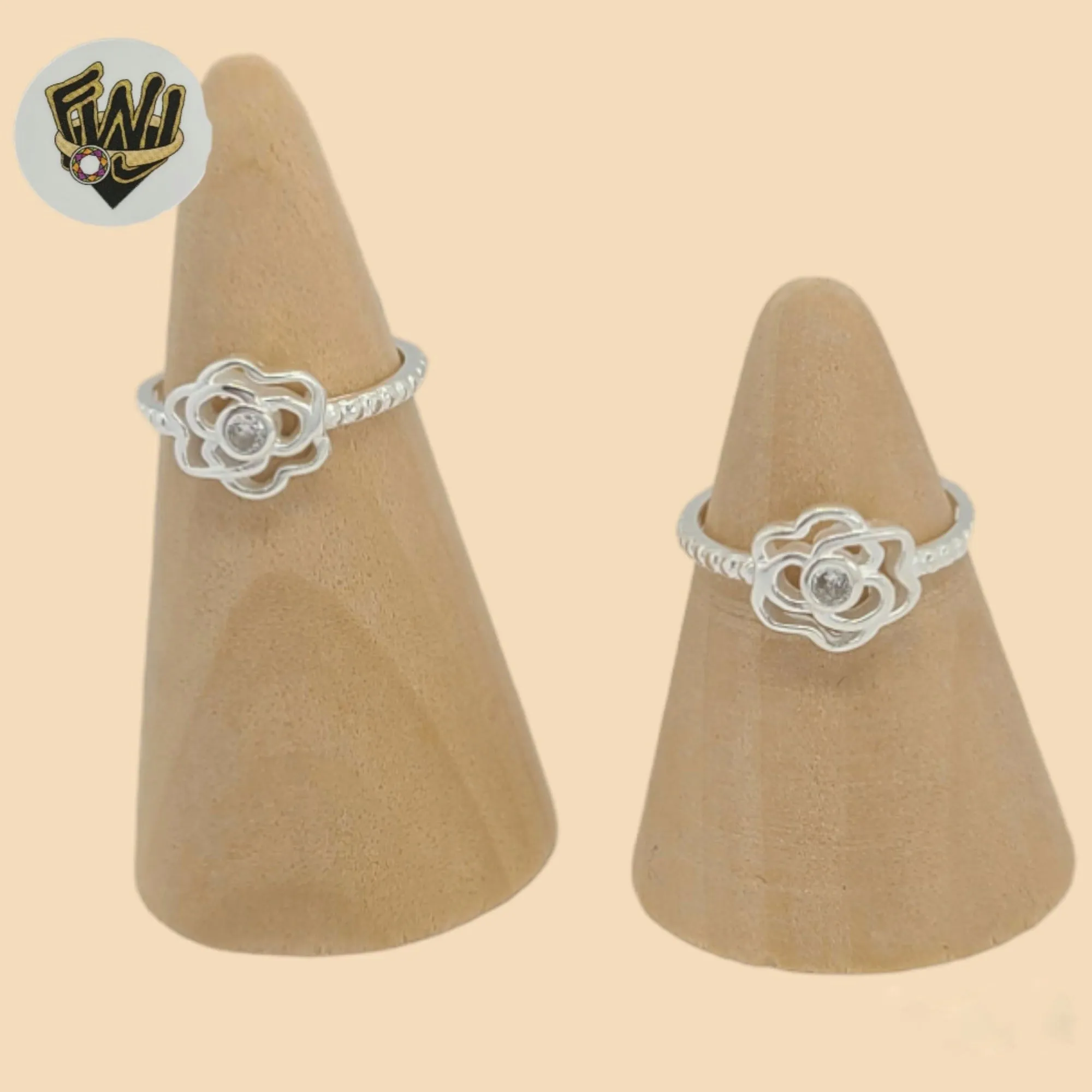 (2-5021-1) 925 Sterling Silver - Flower Zircon Ring.