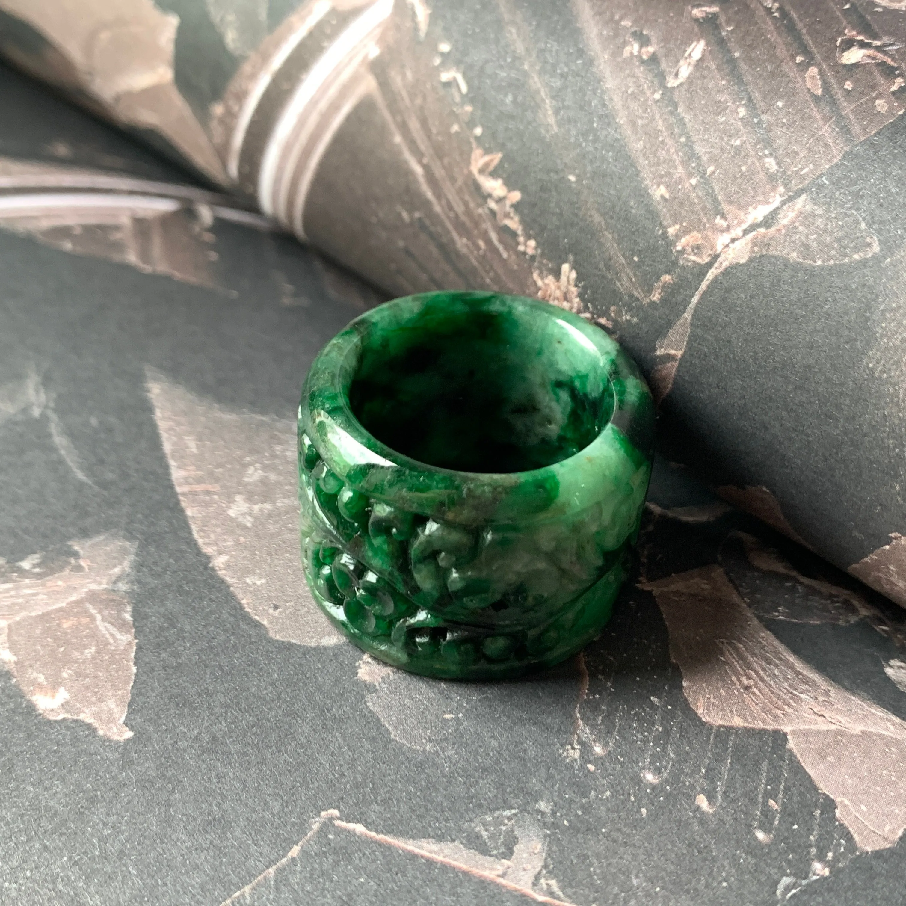 22.3mm A-Grade Natural Floral Imperial Green Jadeite Forest Foliage Archer Ring Band No.162273