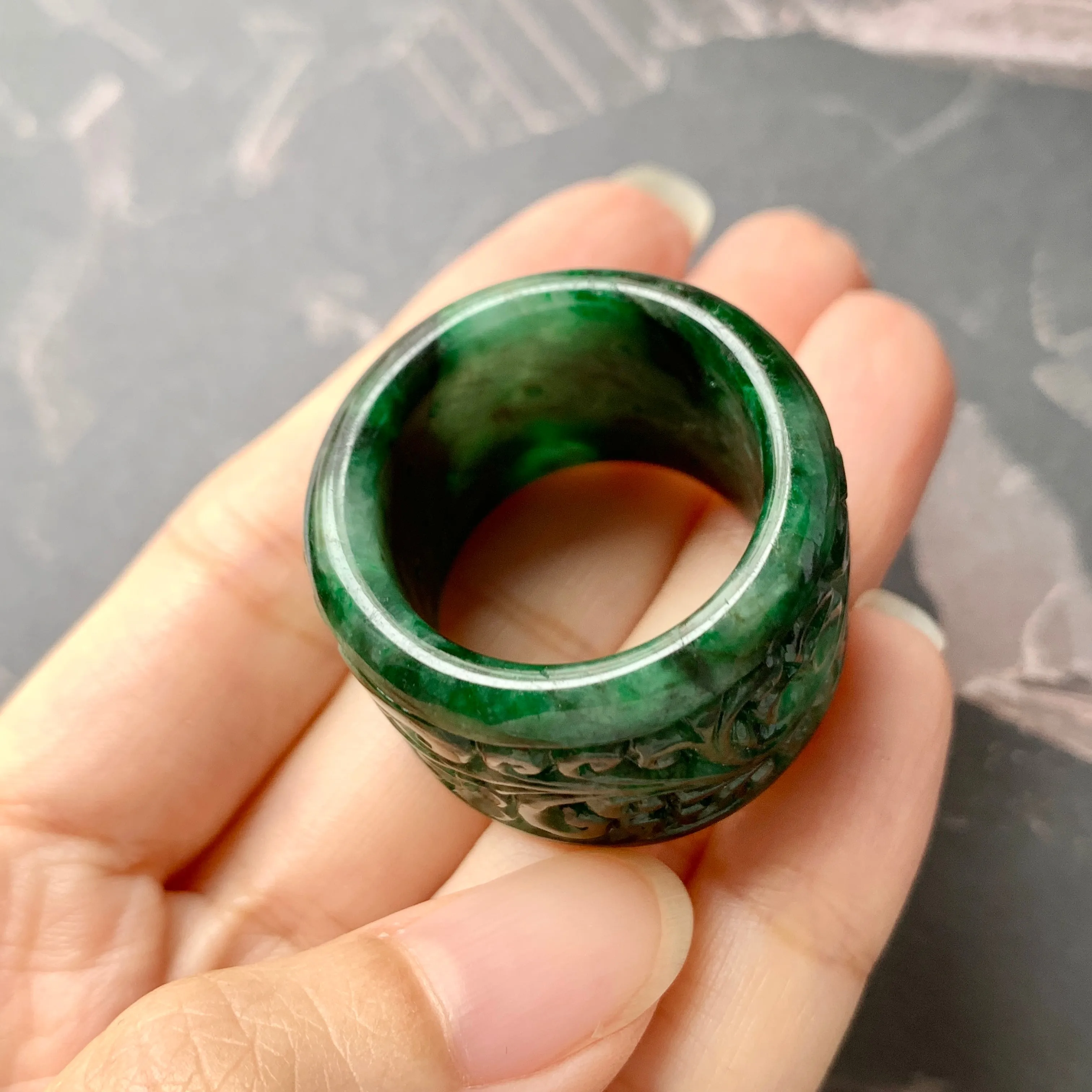 22.3mm A-Grade Natural Floral Imperial Green Jadeite Forest Foliage Archer Ring Band No.162273