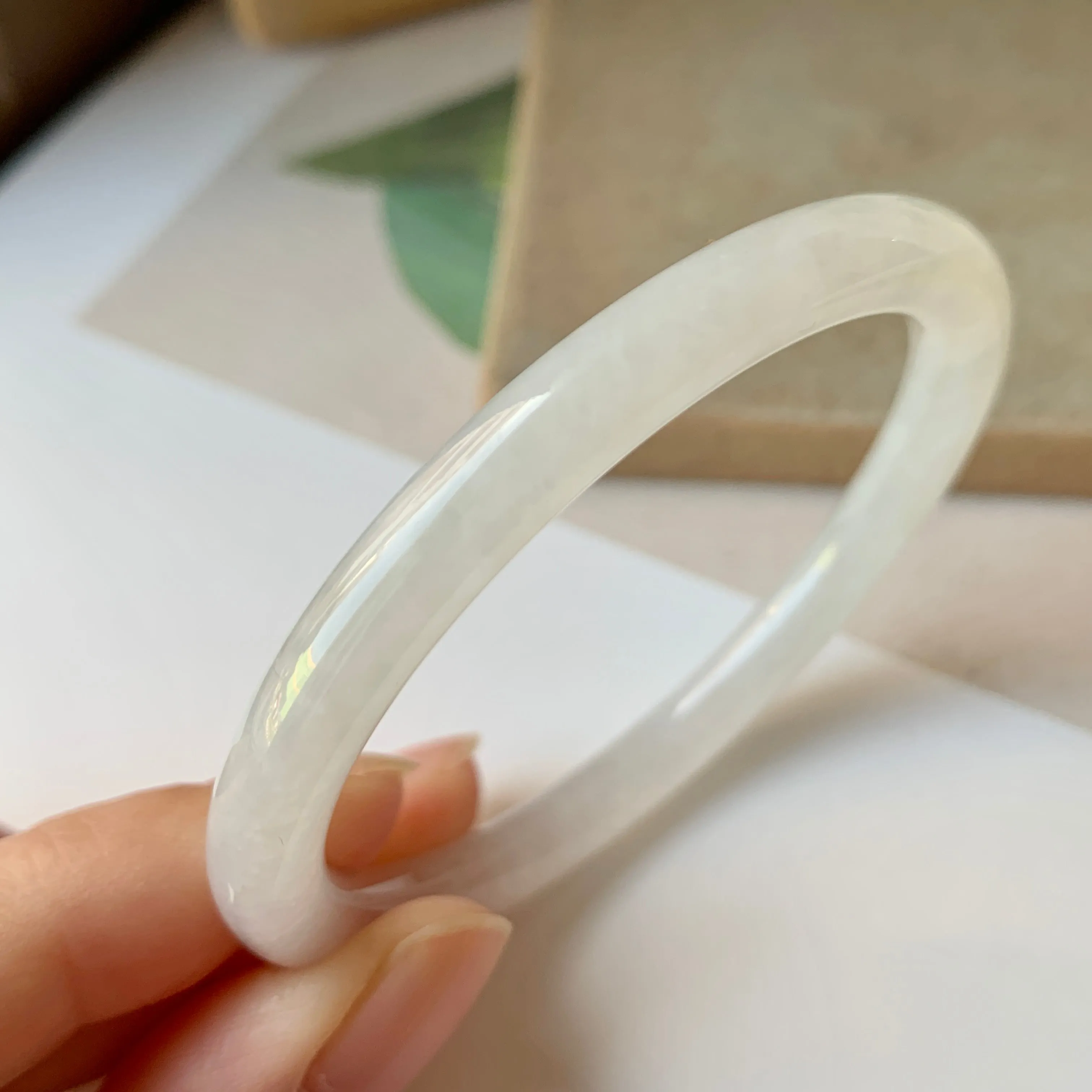 50.9mm A-Grade Natural Jadeite Traditional Round Bangle No.151901