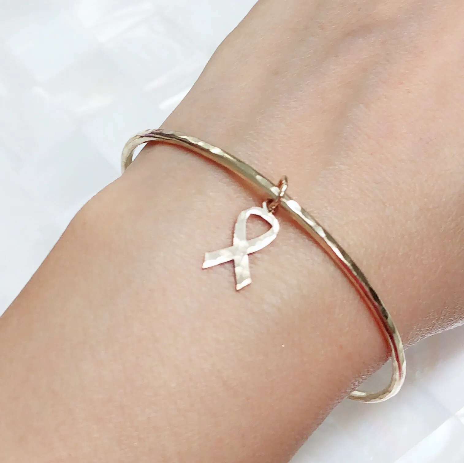 Awareness ribbon charm bangle (B433)