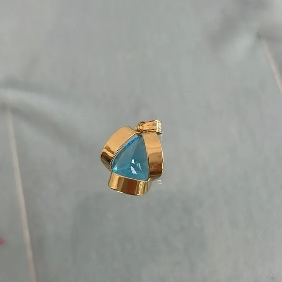 BlueTopaz 14kt Pendant