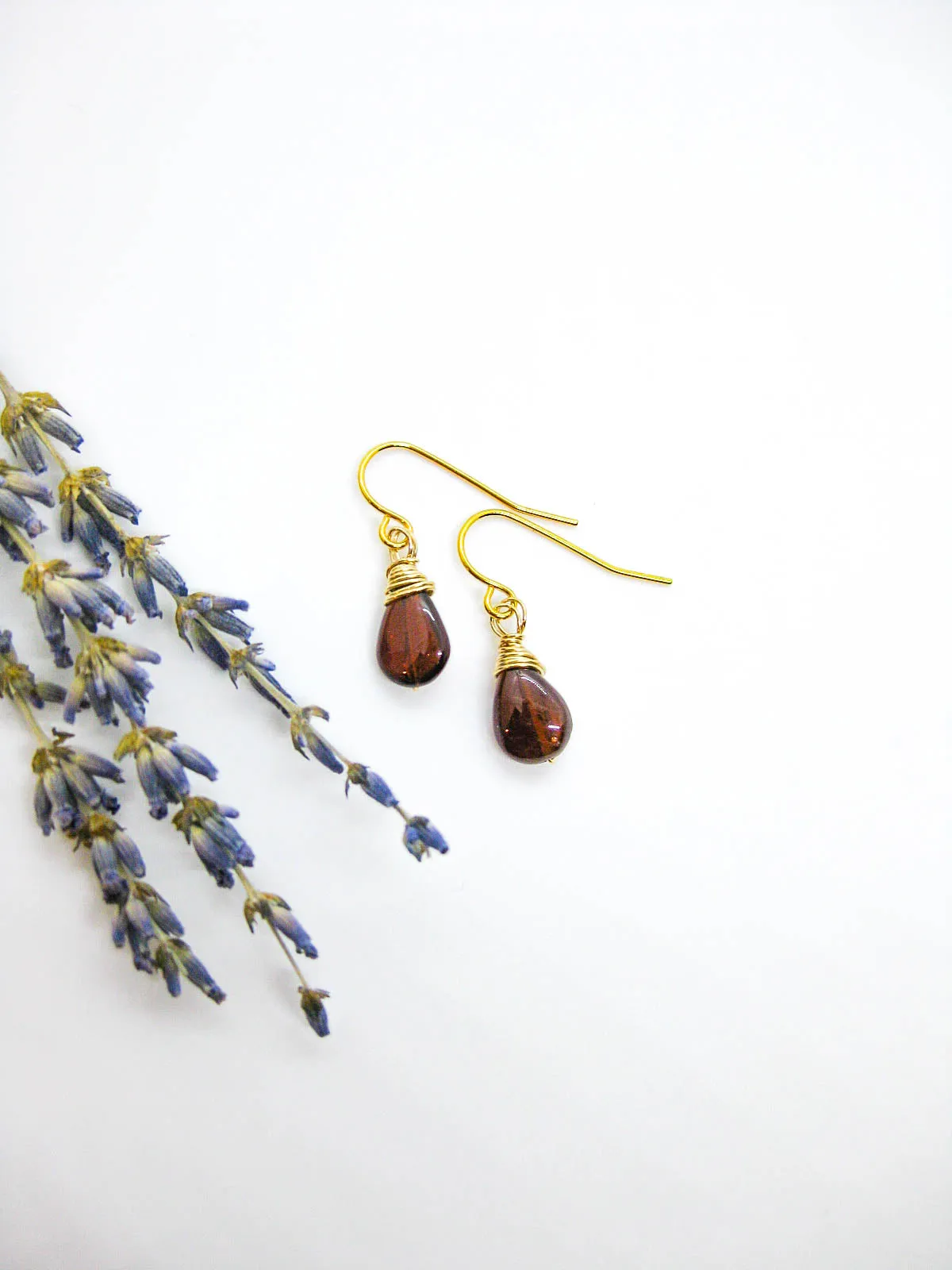 Chamomile: Garnet Earrings - e656