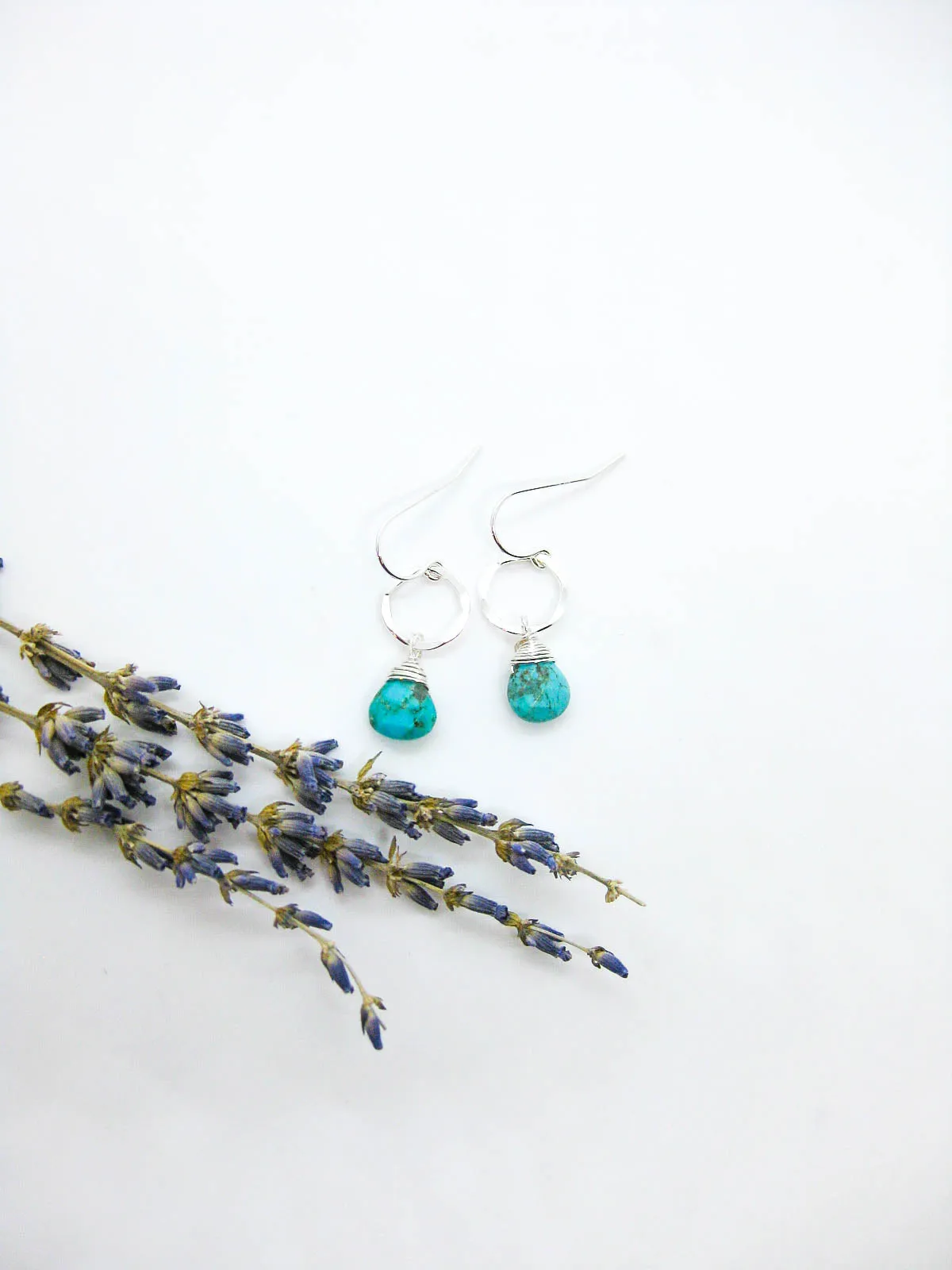 Daisy: Turquoise Earrings - e728