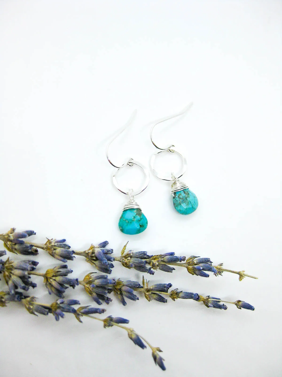 Daisy: Turquoise Earrings - e728