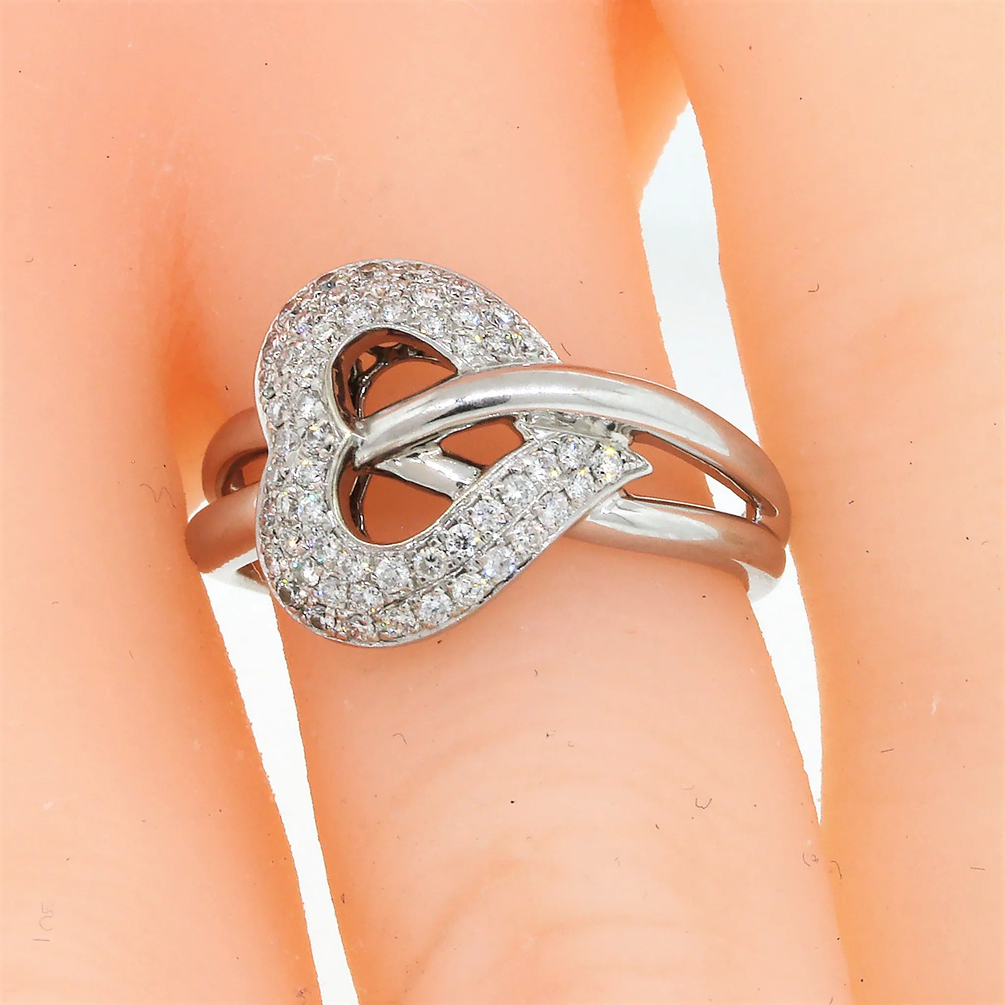 Diamond Studded Heart Ring in 14k Gold