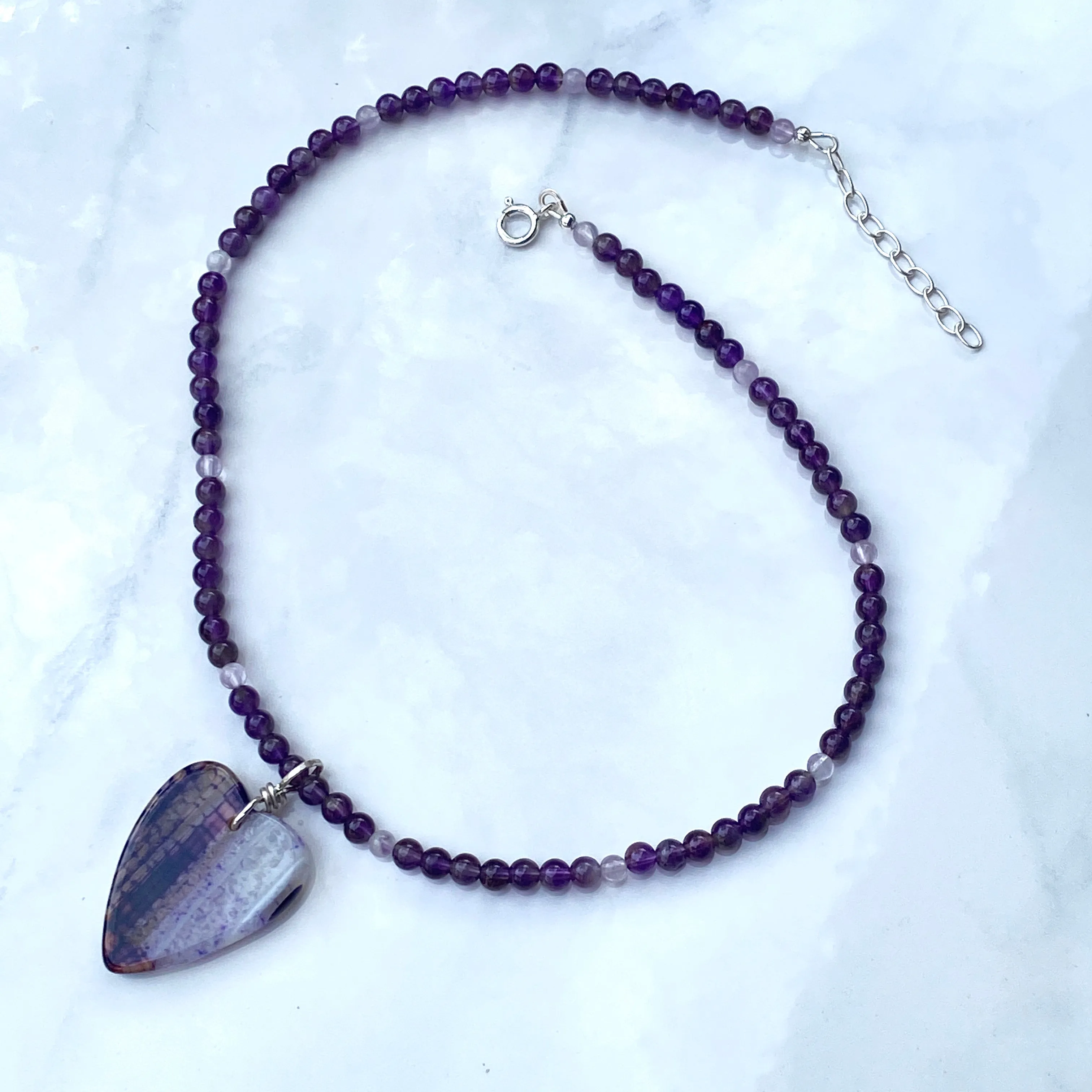 Dragon’s Vein Agate Heart Pendant Choker/Necklace with Dark and Lavender Amethyst Gemstone Necklace