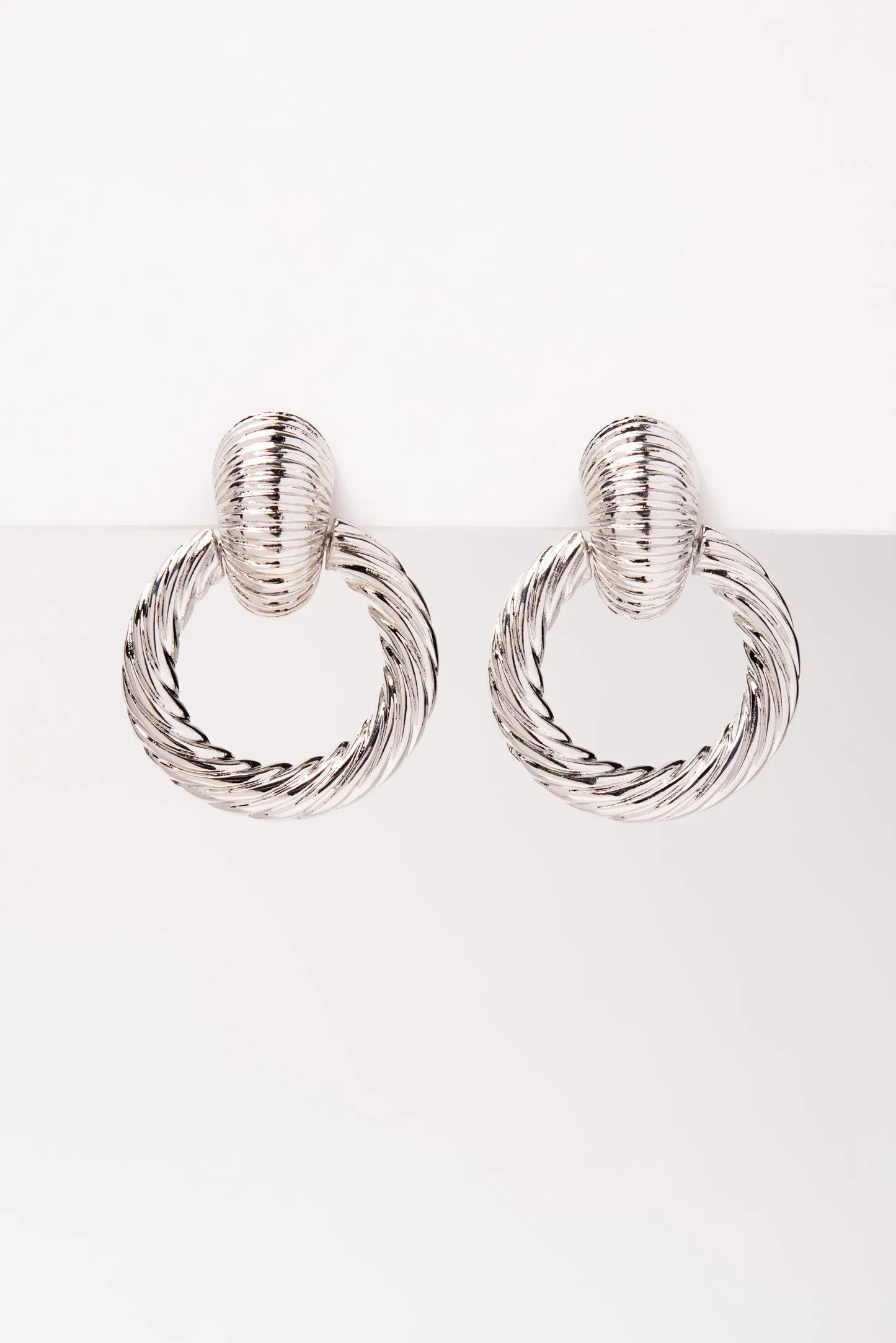 Emma Circle Door Knocker Clip-On Earrings