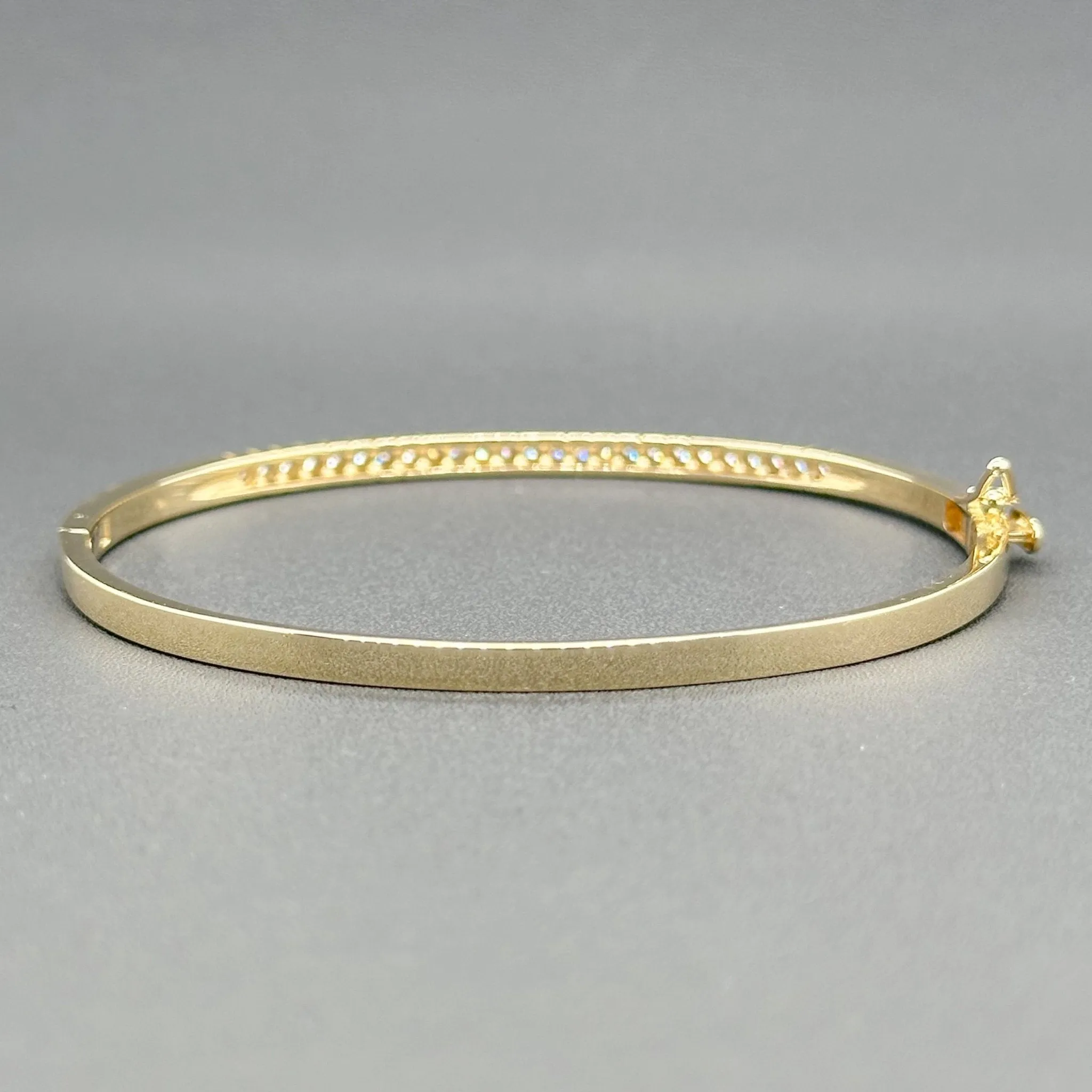 Estate 14K Y Gold 0.25ctw I-J/SI1-2 Diamond Bangle