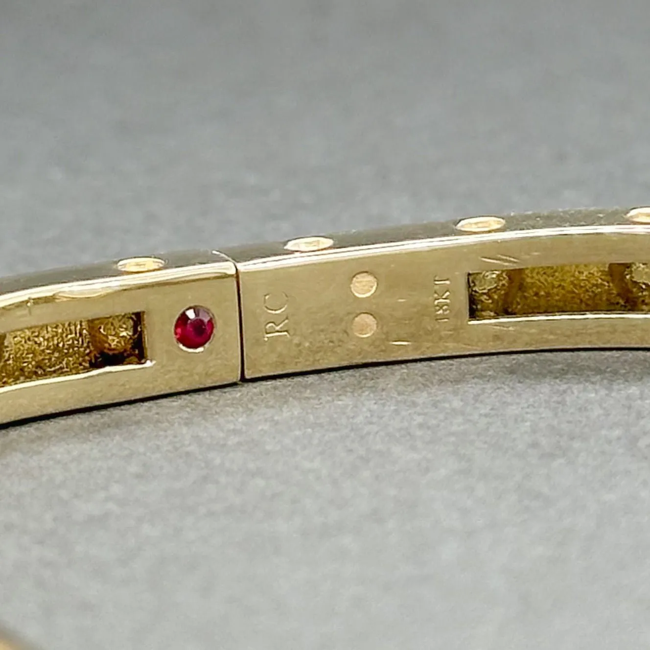 Estate Roberto Coin 18K Y Gold Pois Moi Square Bangle