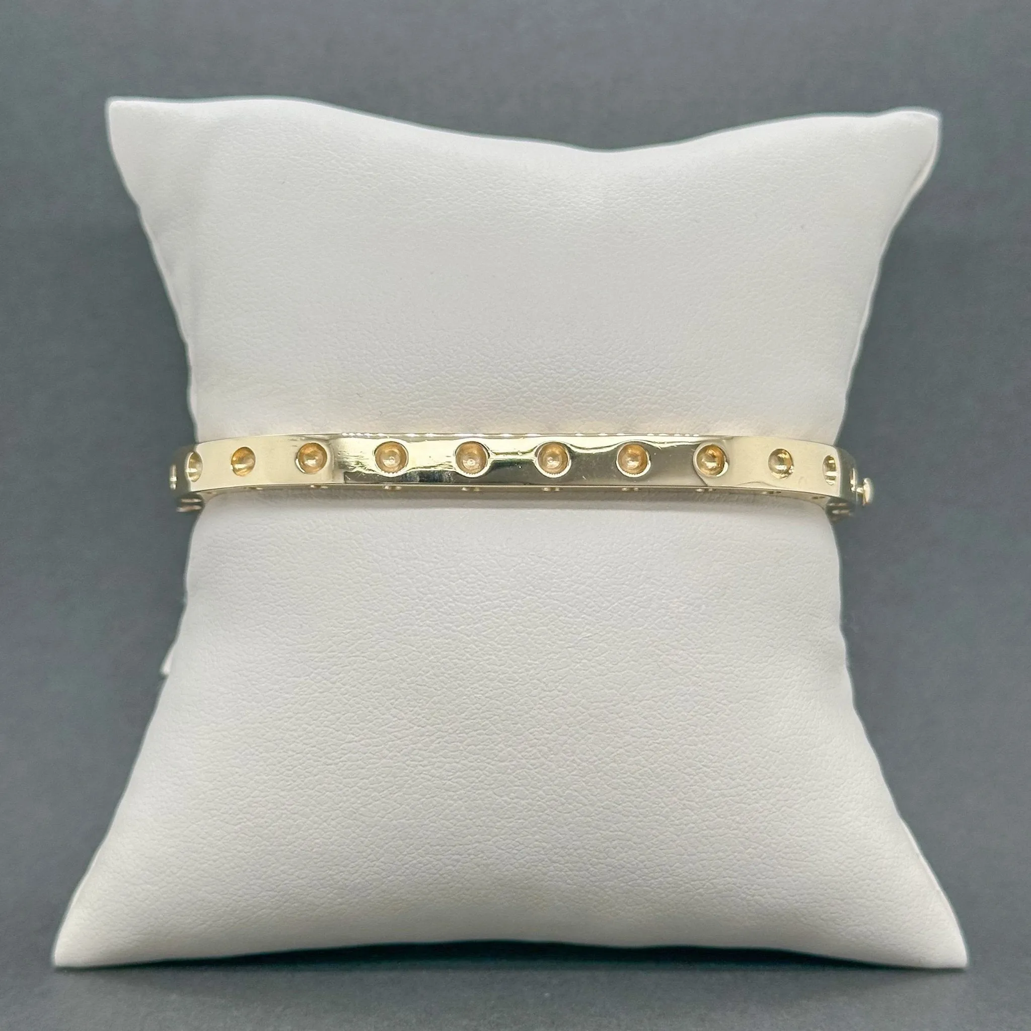 Estate Roberto Coin 18K Y Gold Pois Moi Square Bangle