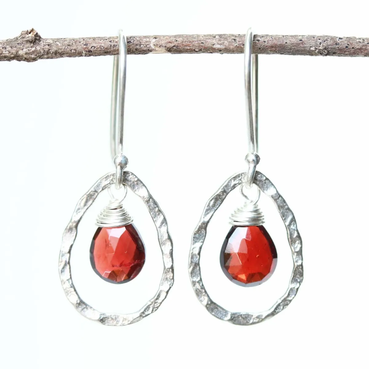 Garnet earring, red garnet earring, garnet drop earring, silver drop earring, silver dangle earring, January birthstone earring