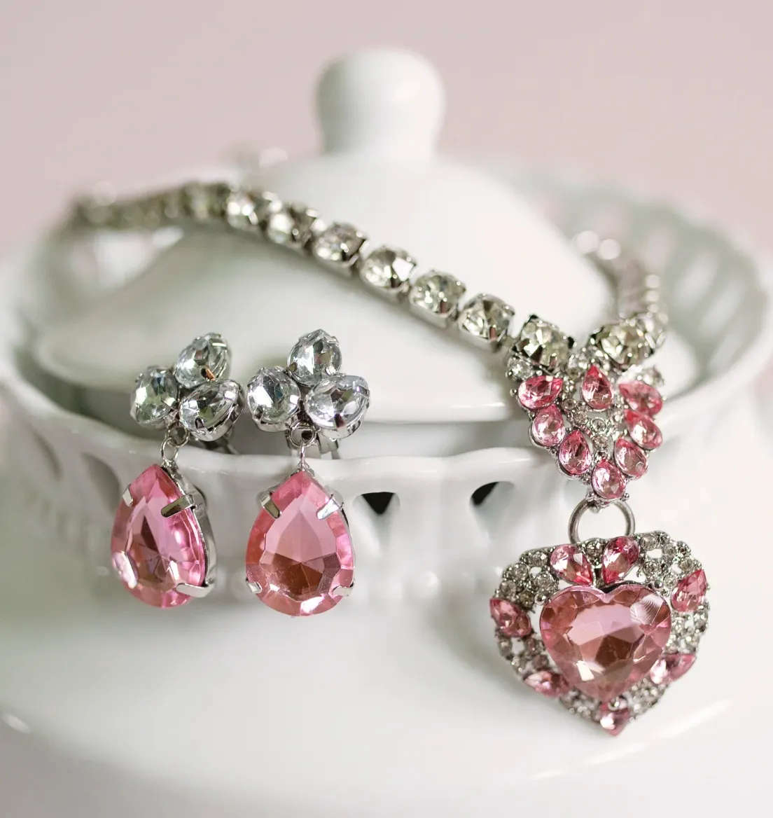 Great Pretenders- The Marilyn Set in Pink/Silver