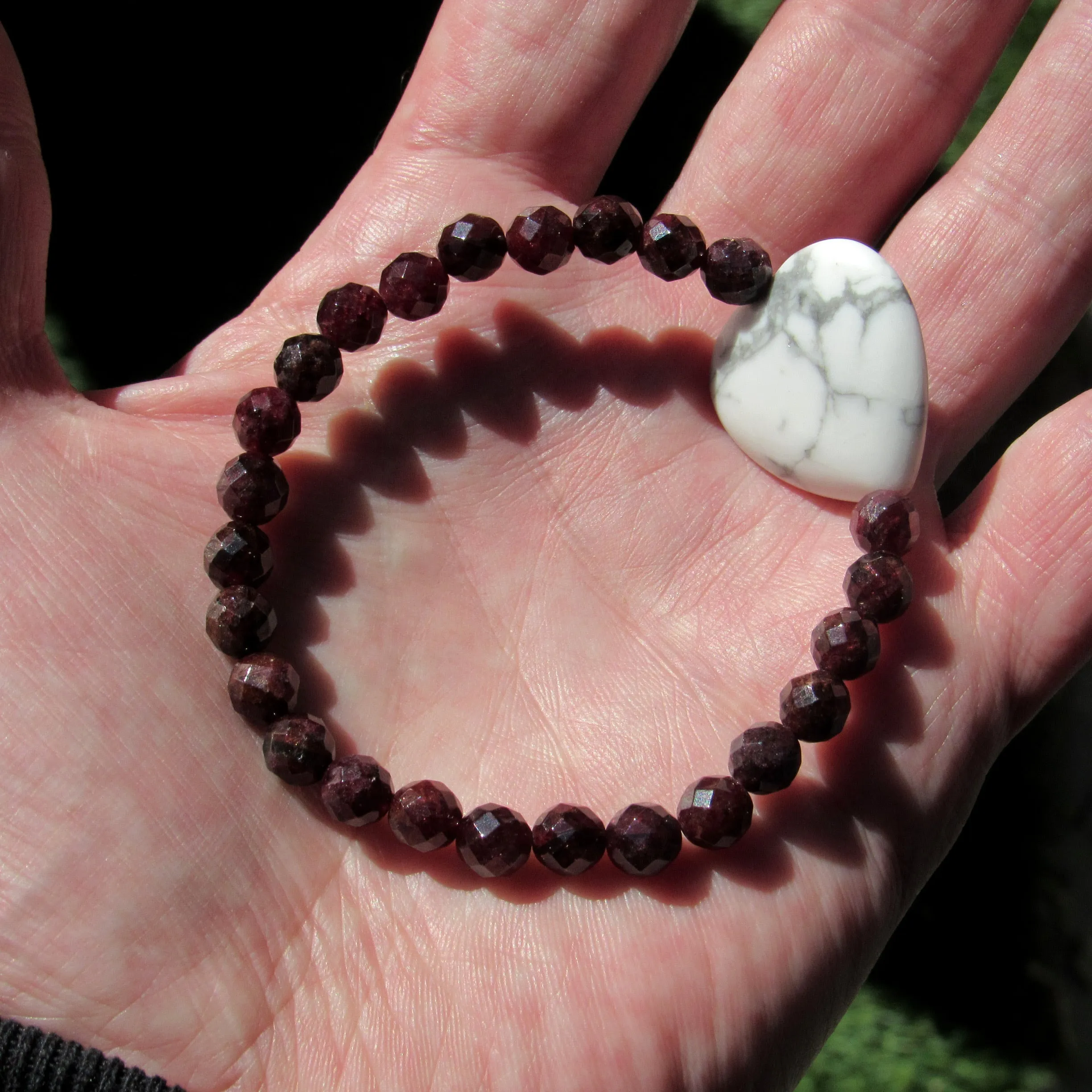 Howlite White Turquoise Gemstone Heart w/ Garnets Bracelet