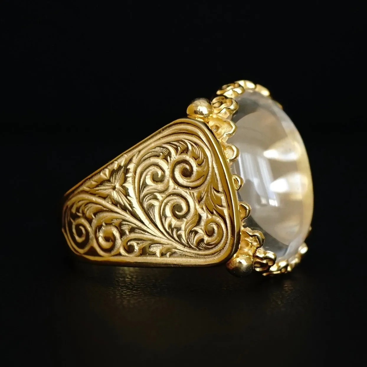 Certainly! Heres an optimized title for your e-commerce product:

**Handmade Unique 18K Yellow Gold Ring with Engraved Durr Al Najaf and Crystal Quartz**