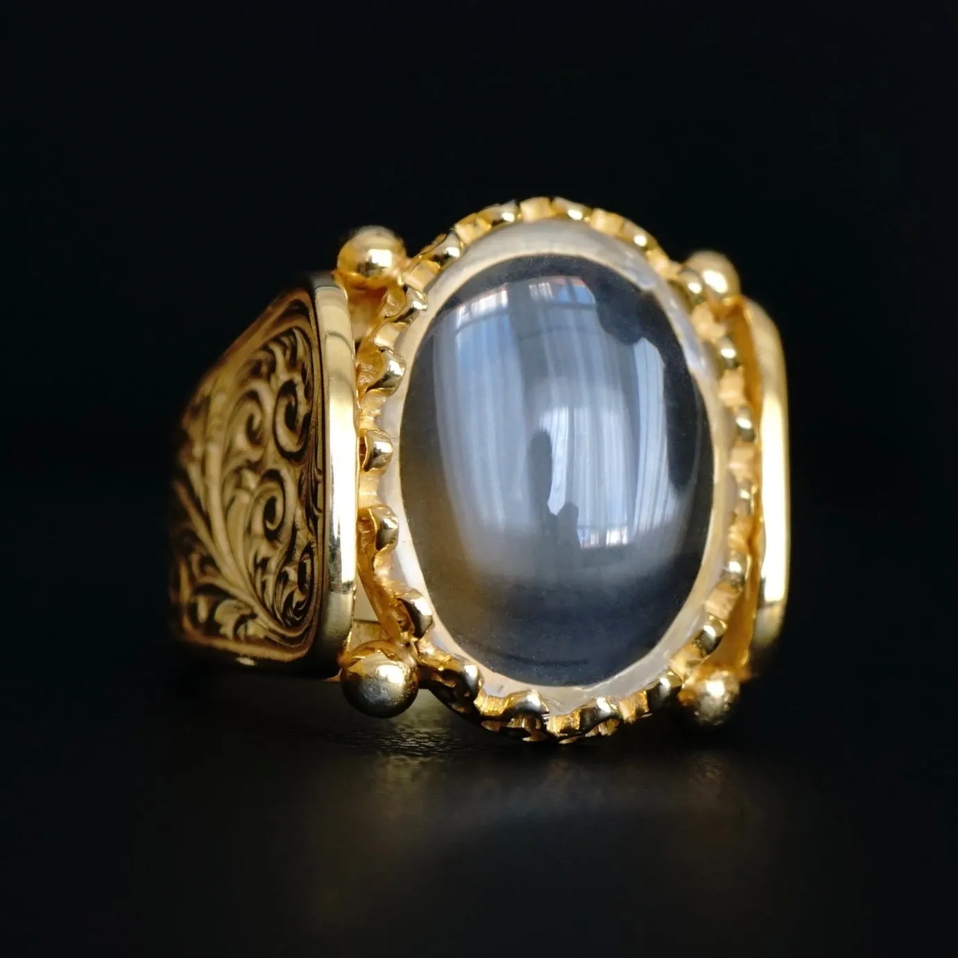 Certainly! Heres an optimized title for your e-commerce product:

**Handmade Unique 18K Yellow Gold Ring with Engraved Durr Al Najaf and Crystal Quartz**