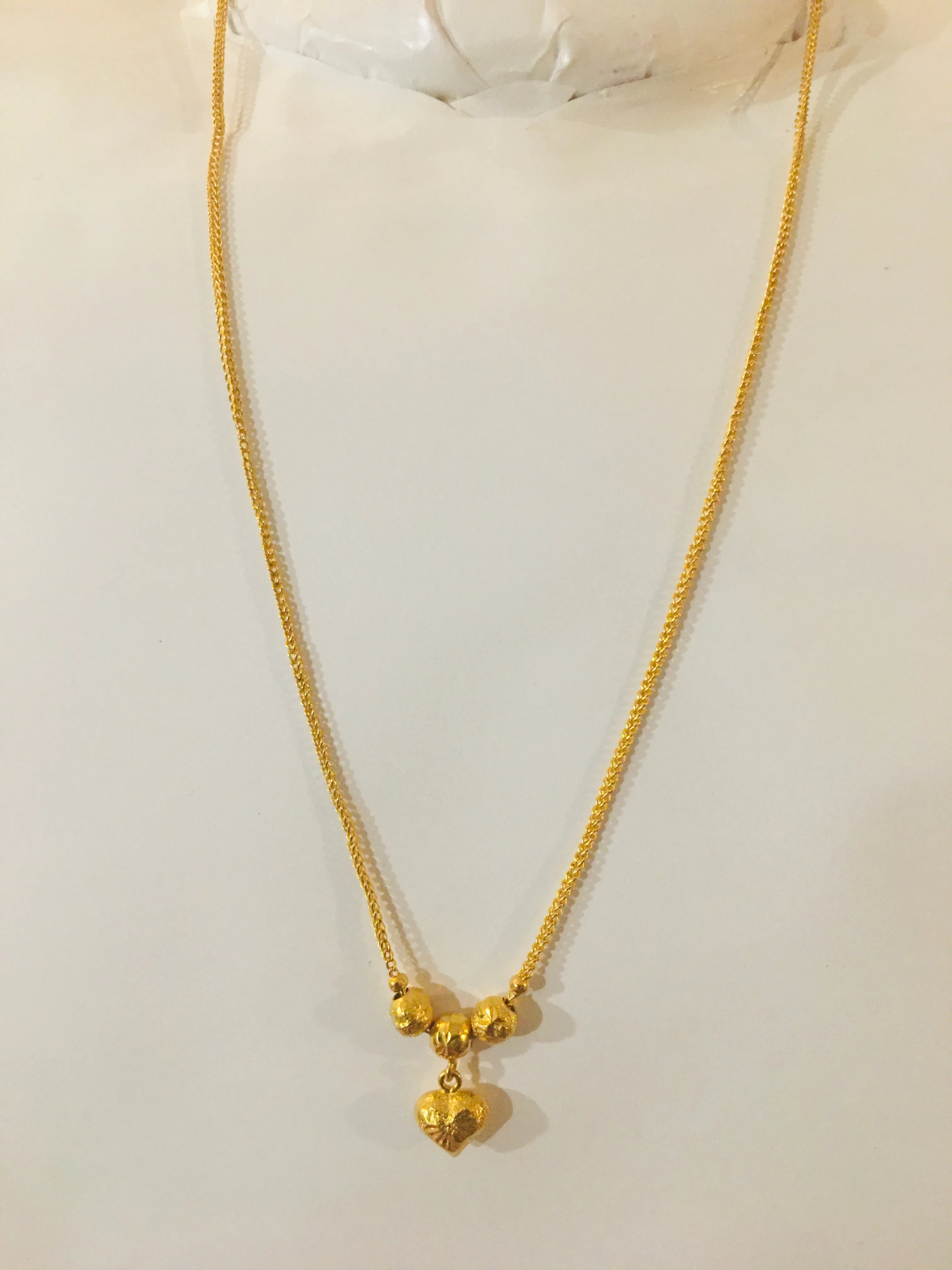 Sold out Item no. SP1032 Bangkok Solid Gold 17”long Choker & 8 grams