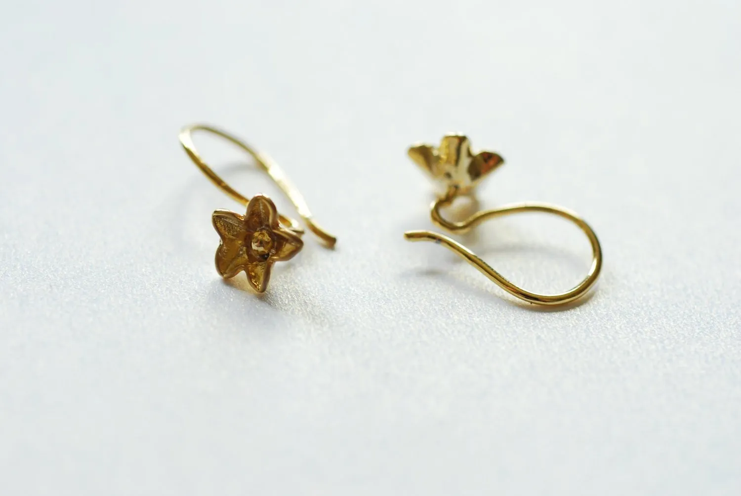 Wholesale Shiny Vermeil Gold Flower Earring finding - 18k gold plated Sterling Silver,  Gold flower earrings, Gold earring finding, Gold Earrings, 193